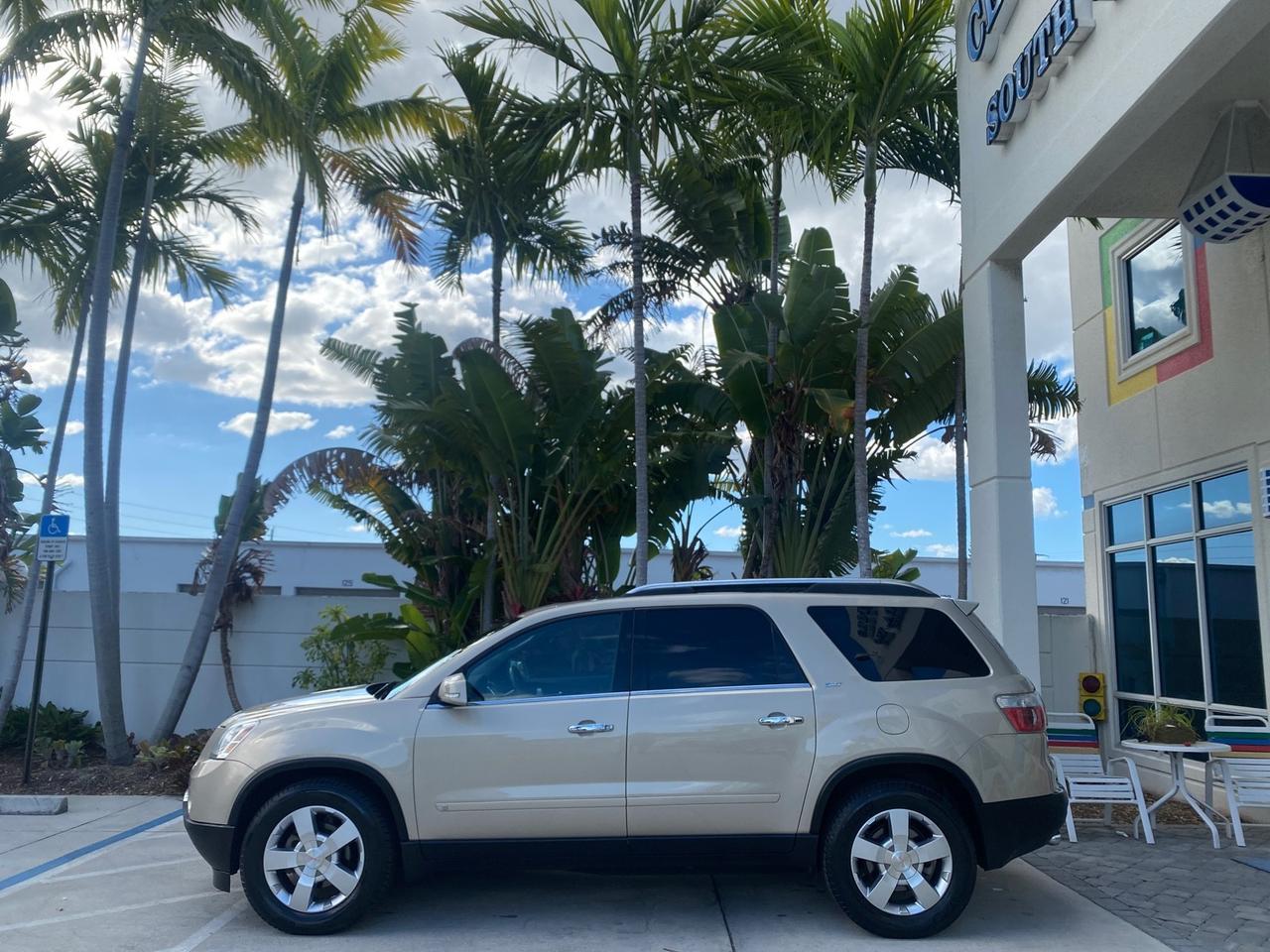 2009 GMC Acadia SLT2 LOW MILES LEATHER Pompano Beach FL