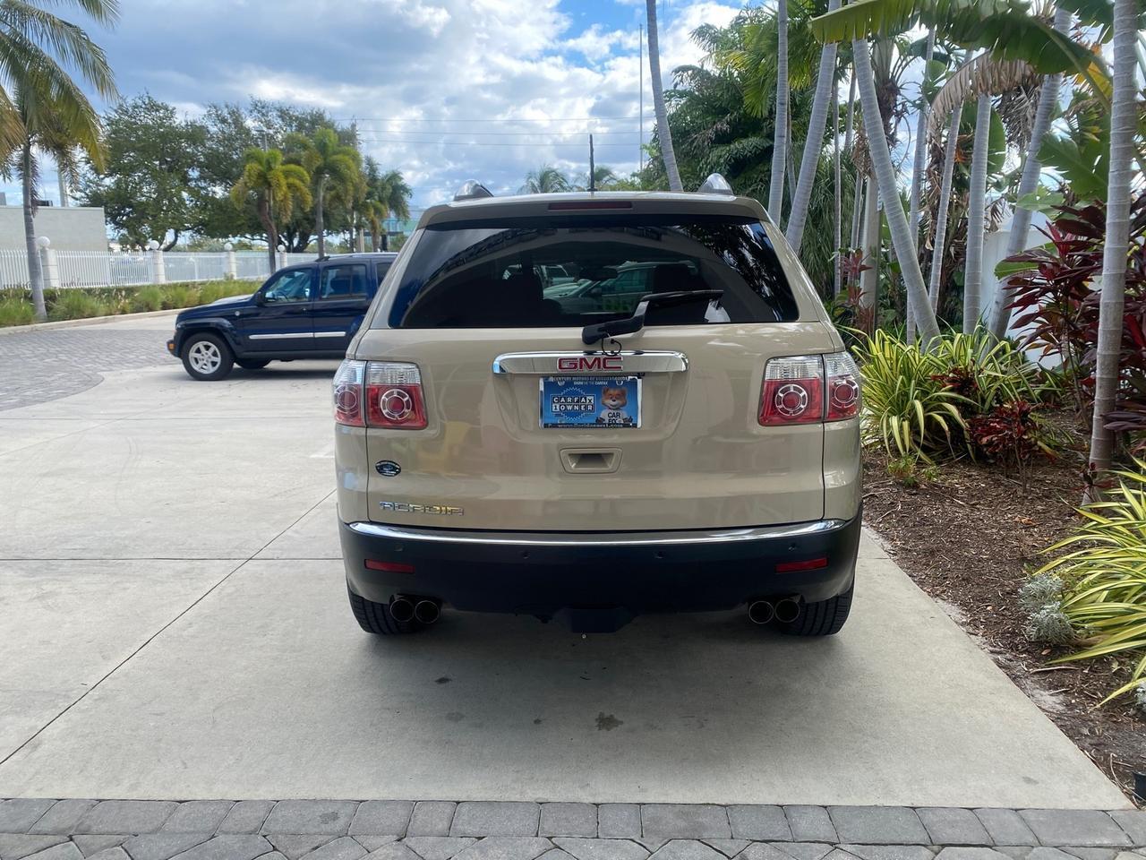 2009 GMC Acadia SLT2 LOW MILES LEATHER Pompano Beach FL