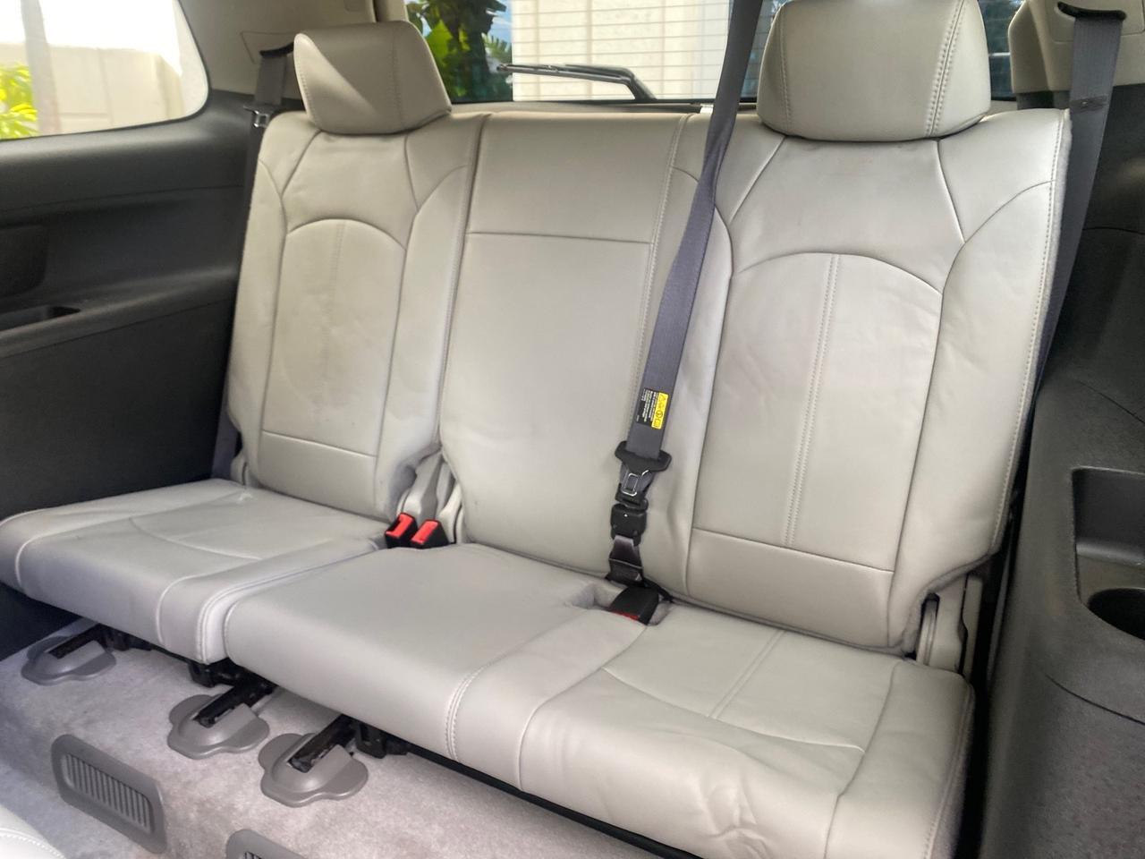 2009 GMC Acadia SLT2 LOW MILES LEATHER Pompano Beach FL