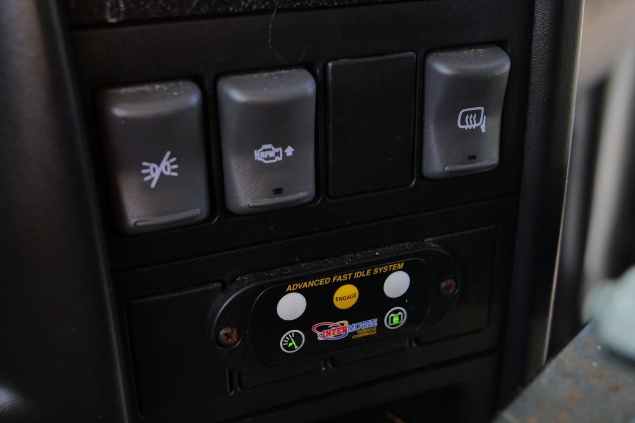 2009 GMC C4500 Champion Challenger Bus / Handicap Lift / LOW MILES! Lincolnton NC