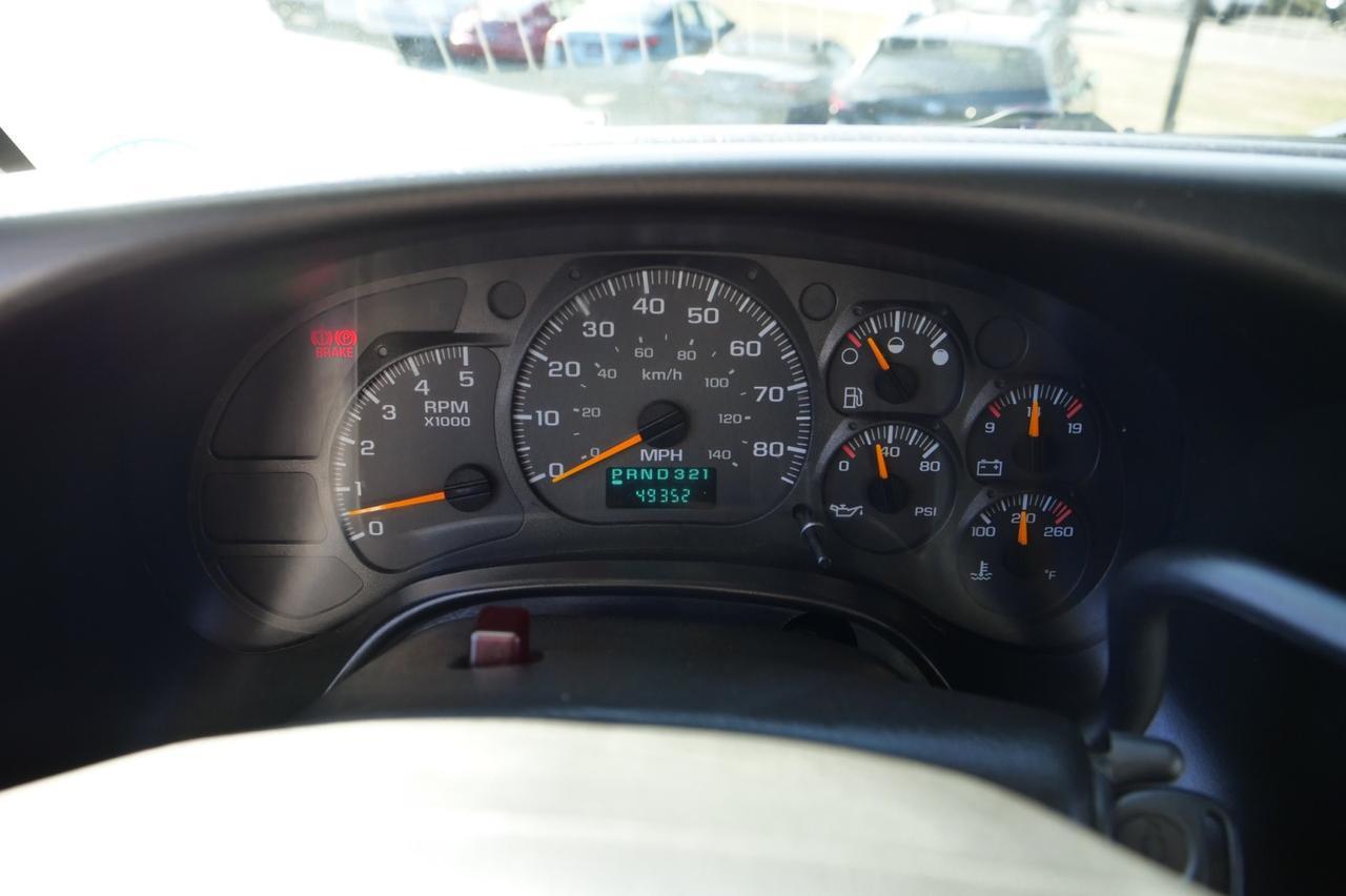 2009 GMC C4500 Champion Challenger Bus / Handicap Lift / LOW MILES! Lincolnton NC