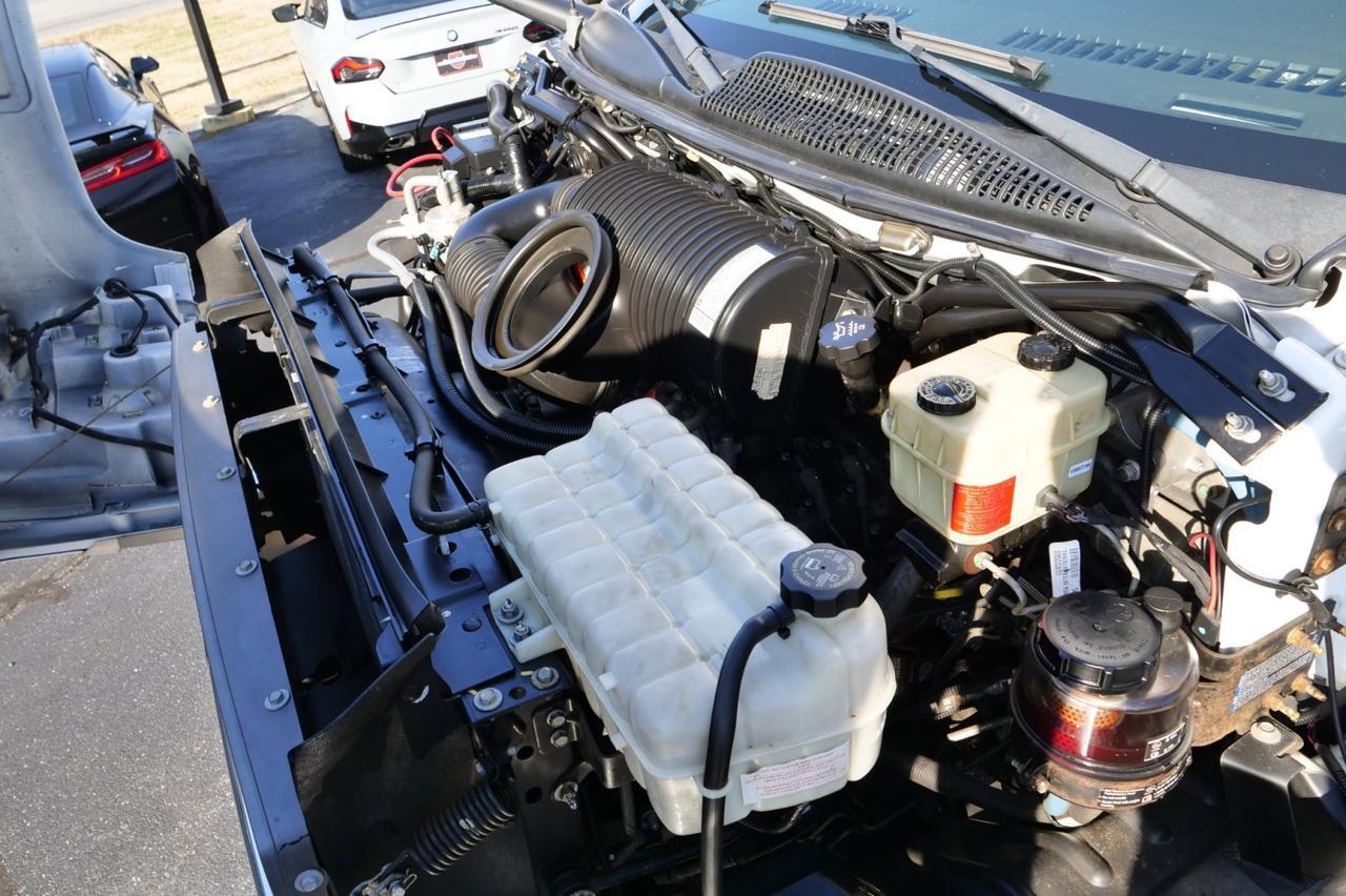 2009 GMC C4500 Champion Challenger Bus / Handicap Lift / LOW MILES! Lincolnton NC