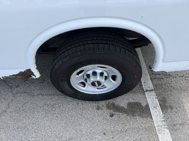2009 GMC Savana Cargo Van Collinsville OK