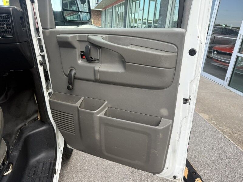 2009 GMC Savana Cargo Van Collinsville OK