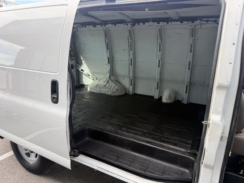 2009 GMC Savana Cargo Van Collinsville OK