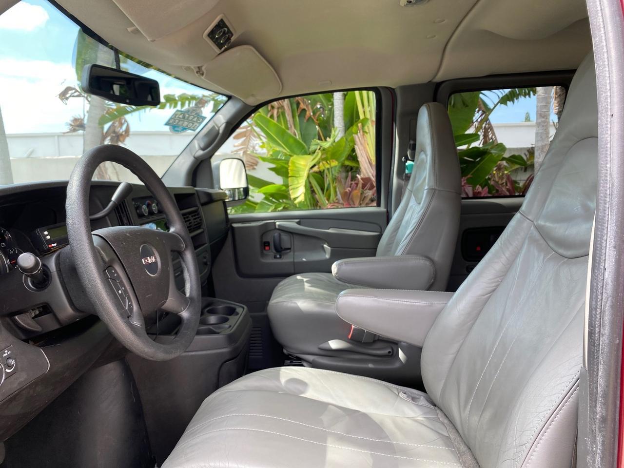 2009 GMC Savana Passenger LOW MILES 53,014 1 OWNER 8 Passenger Pompano Beach FL
