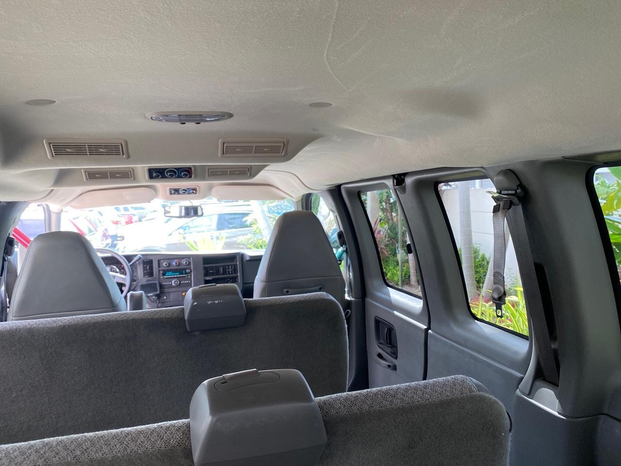 2009 GMC Savana Passenger LOW MILES 53,014 1 OWNER 8 Passenger Pompano Beach FL