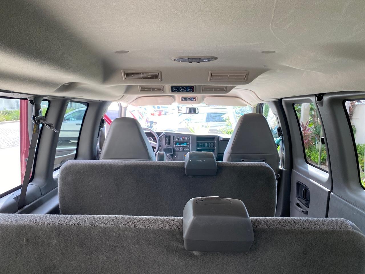 2009 GMC Savana Passenger LOW MILES 53,014 1 OWNER 8 Passenger Pompano Beach FL
