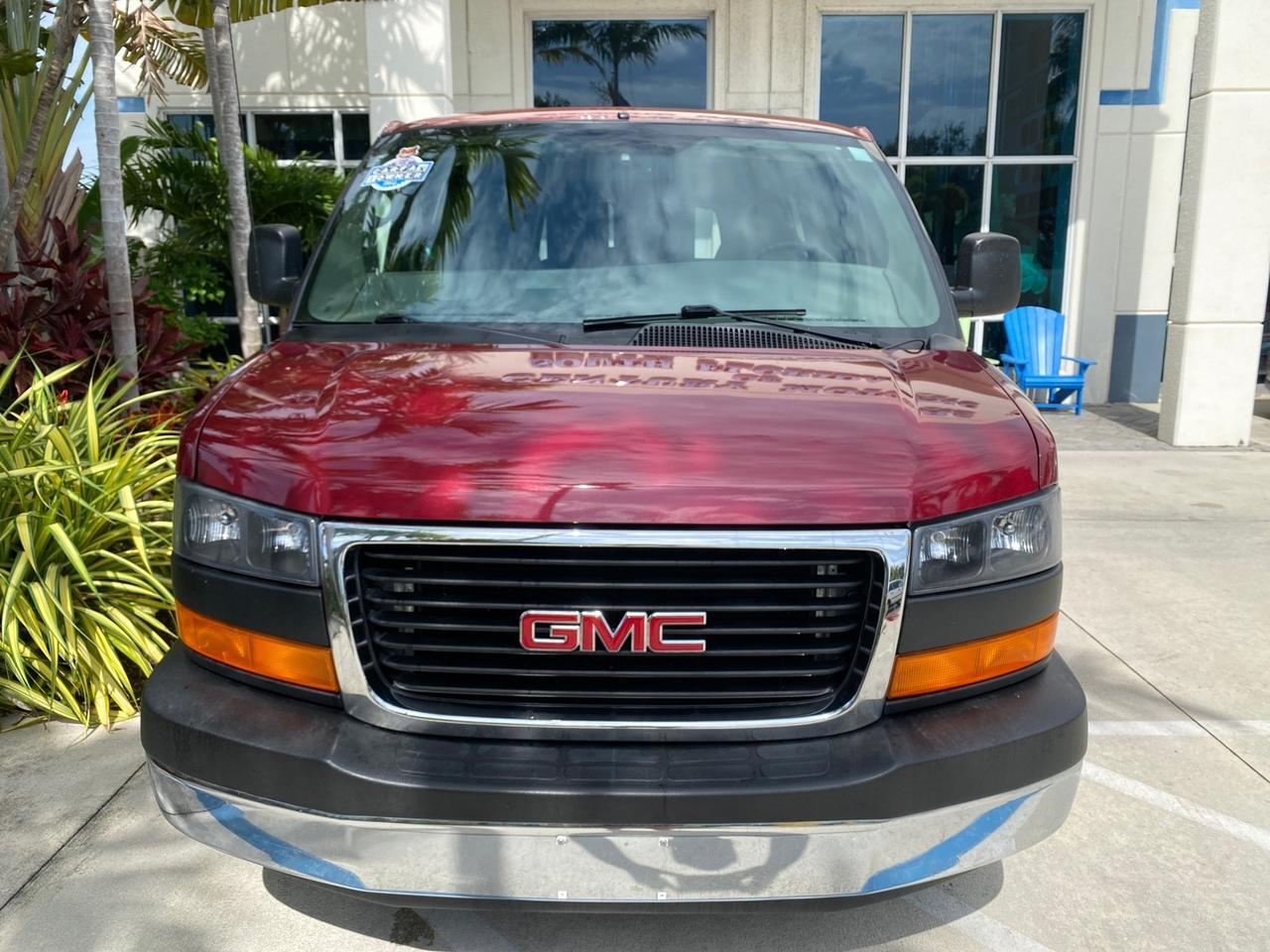 2009 GMC Savana Passenger LOW MILES 53,014 1 OWNER 8 Passenger Pompano Beach FL