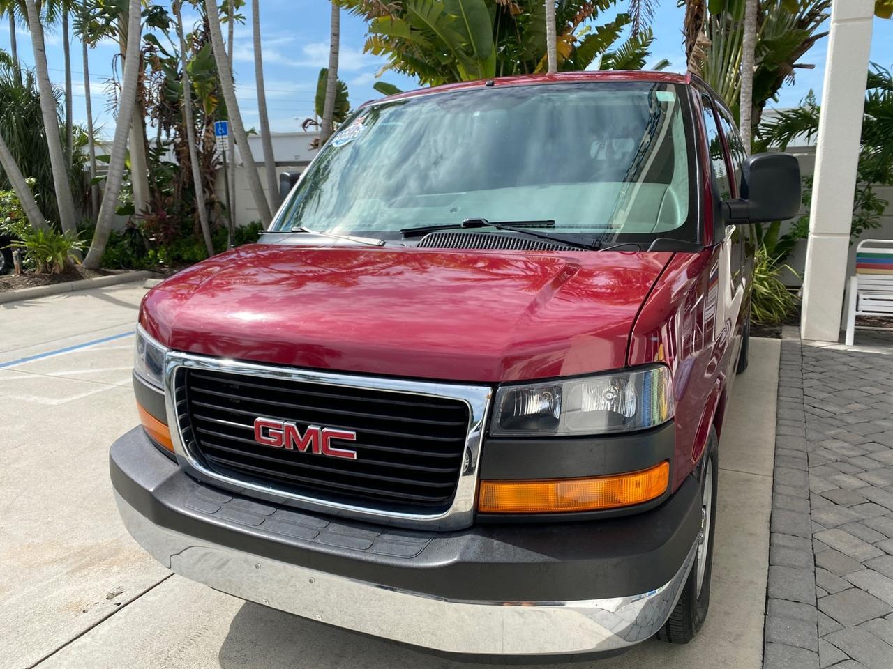 2009 GMC Savana Passenger LOW MILES 53,014 1 OWNER 8 Passenger Pompano Beach FL