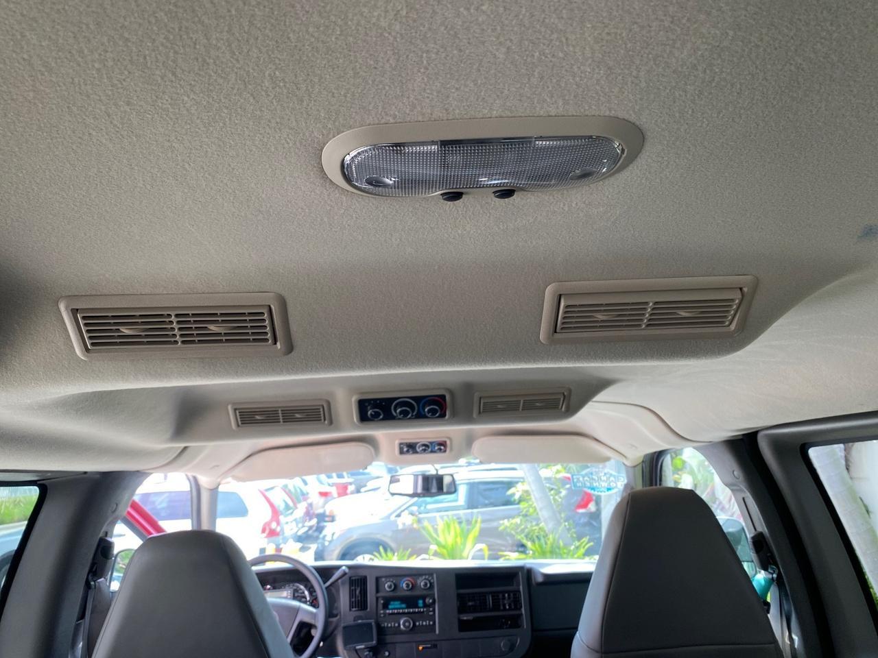 2009 GMC Savana Passenger LOW MILES 53,014 1 OWNER Pompano Beach FL
