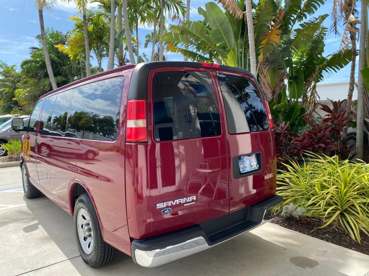 2009 GMC Savana Passenger LOW MILES 53,014 1 OWNER Pompano Beach FL
