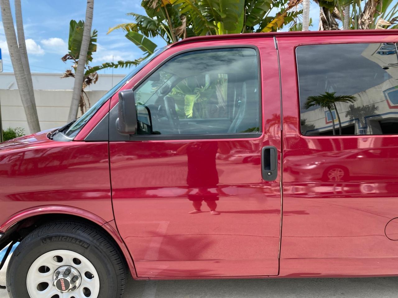 2009 GMC Savana Passenger LOW MILES 53,014 1 OWNER Pompano Beach FL