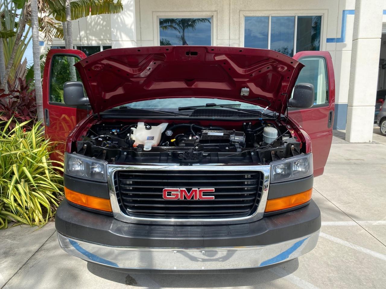 2009 GMC Savana Passenger LOW MILES 53,014 1 OWNER Pompano Beach FL