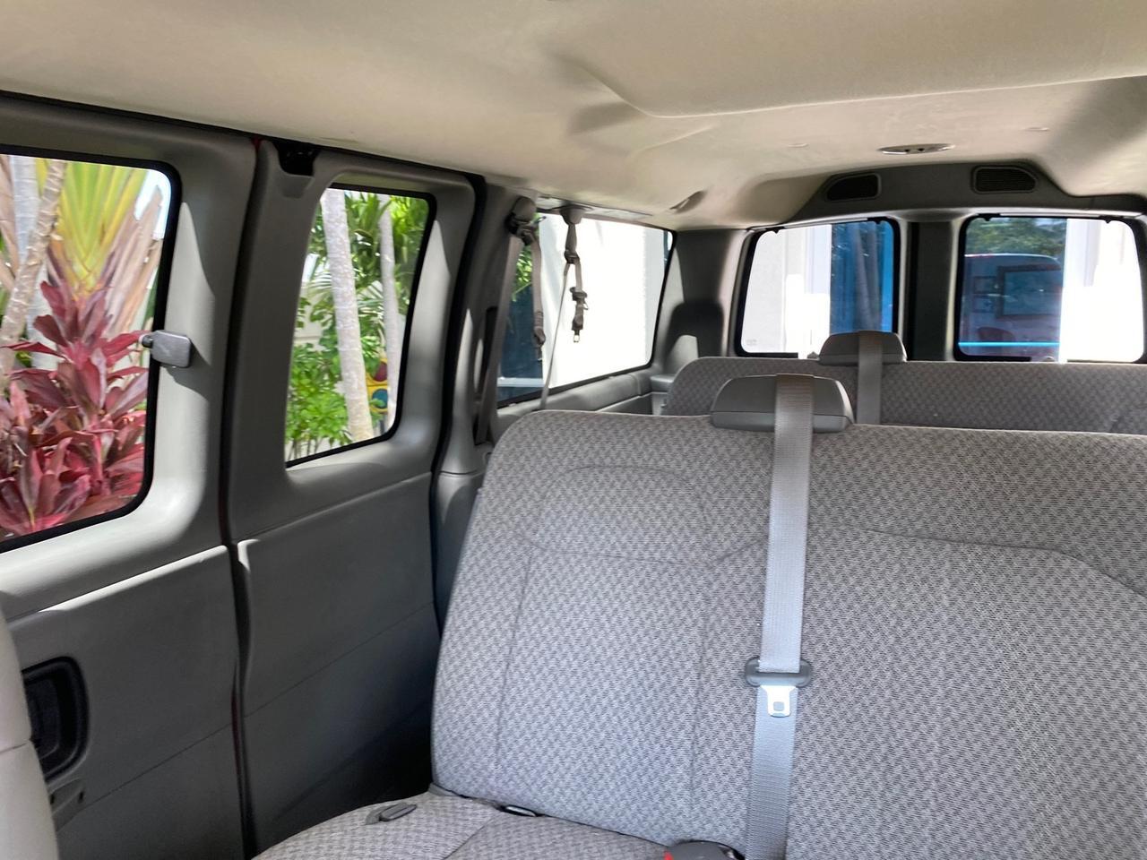 2009 GMC Savana Passenger LOW MILES 53,014 1 OWNER Pompano Beach FL