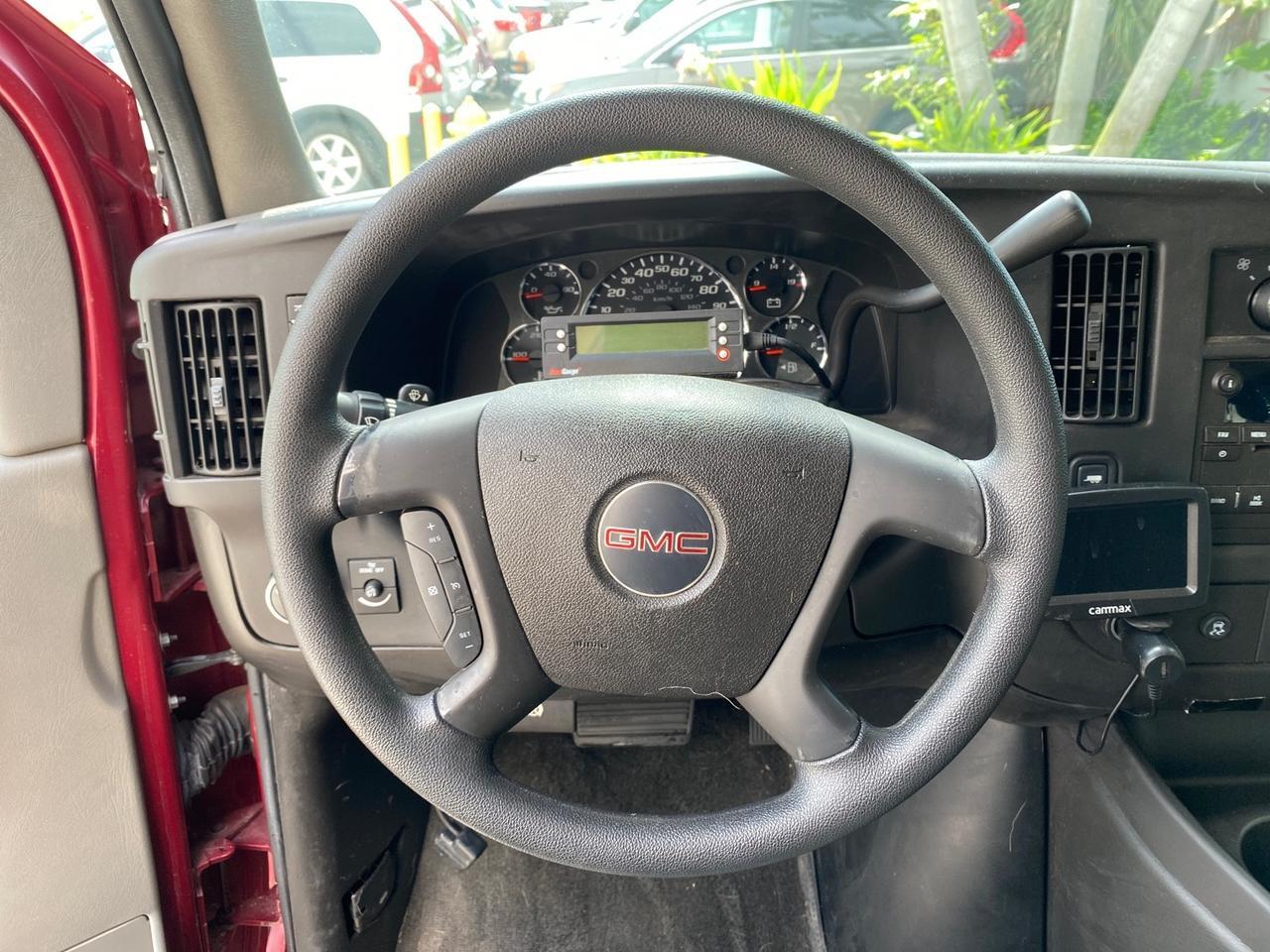 2009 GMC Savana Passenger LOW MILES 53,014 1 OWNER Pompano Beach FL