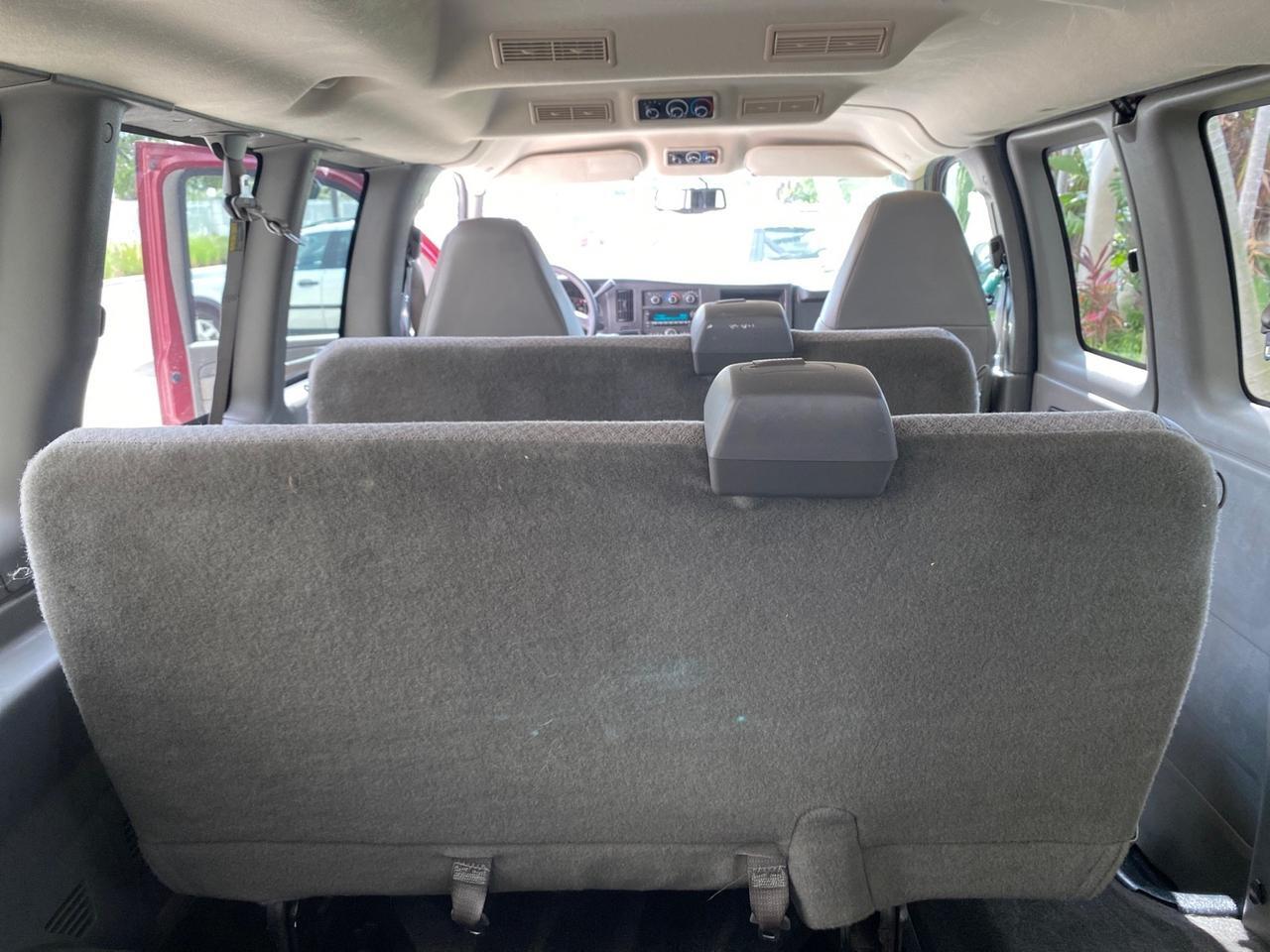 2009 GMC Savana Passenger LOW MILES 53,014 1 OWNER Pompano Beach FL