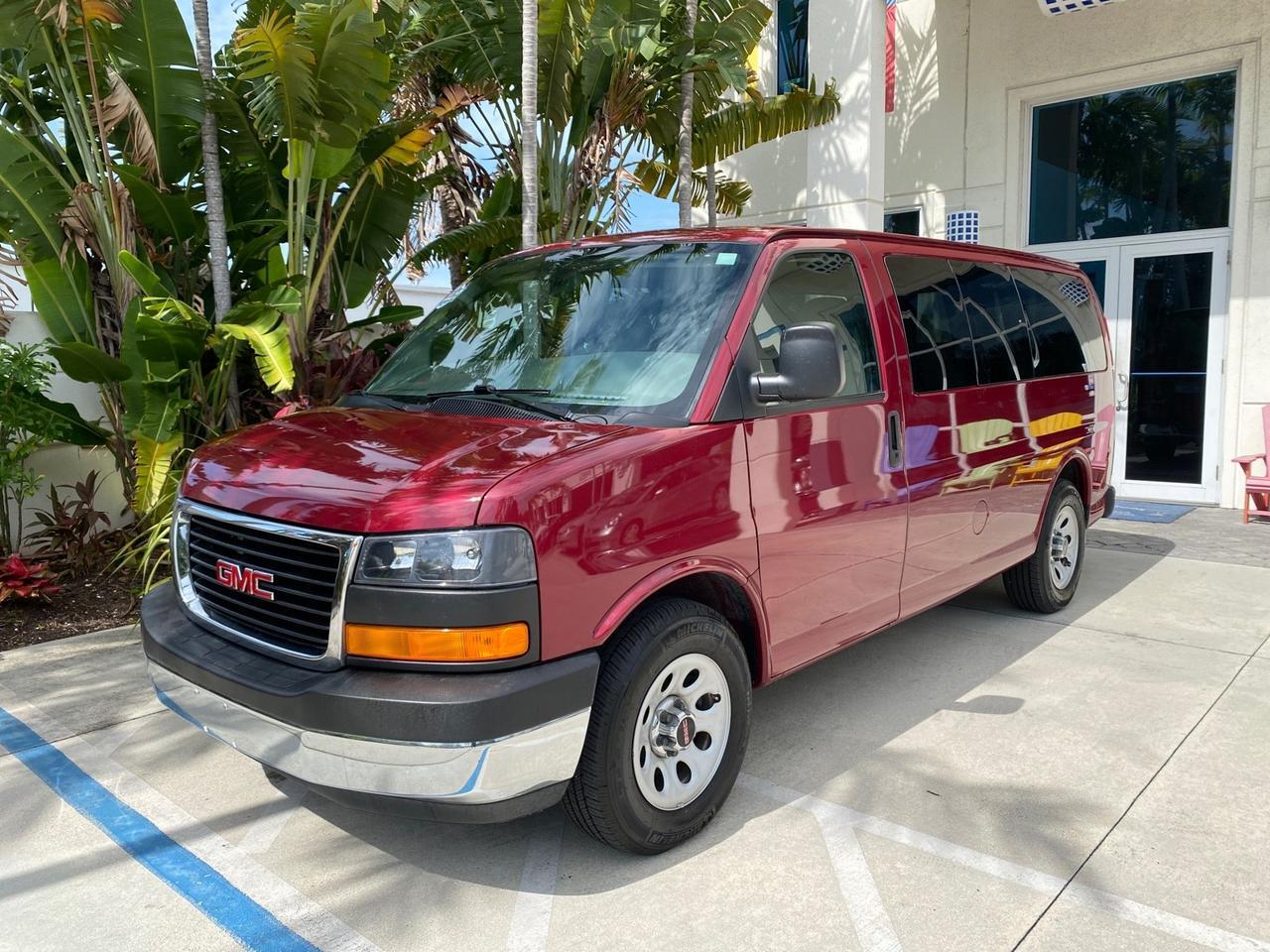 2009 GMC Savana Passenger LOW MILES 53,014 1 OWNER Pompano Beach FL