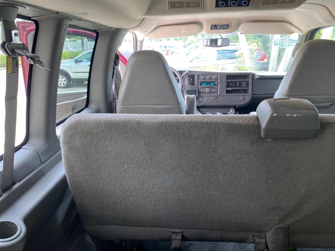 2009 GMC Savana Passenger LOW MILES 53,014 1 OWNER Pompano Beach FL