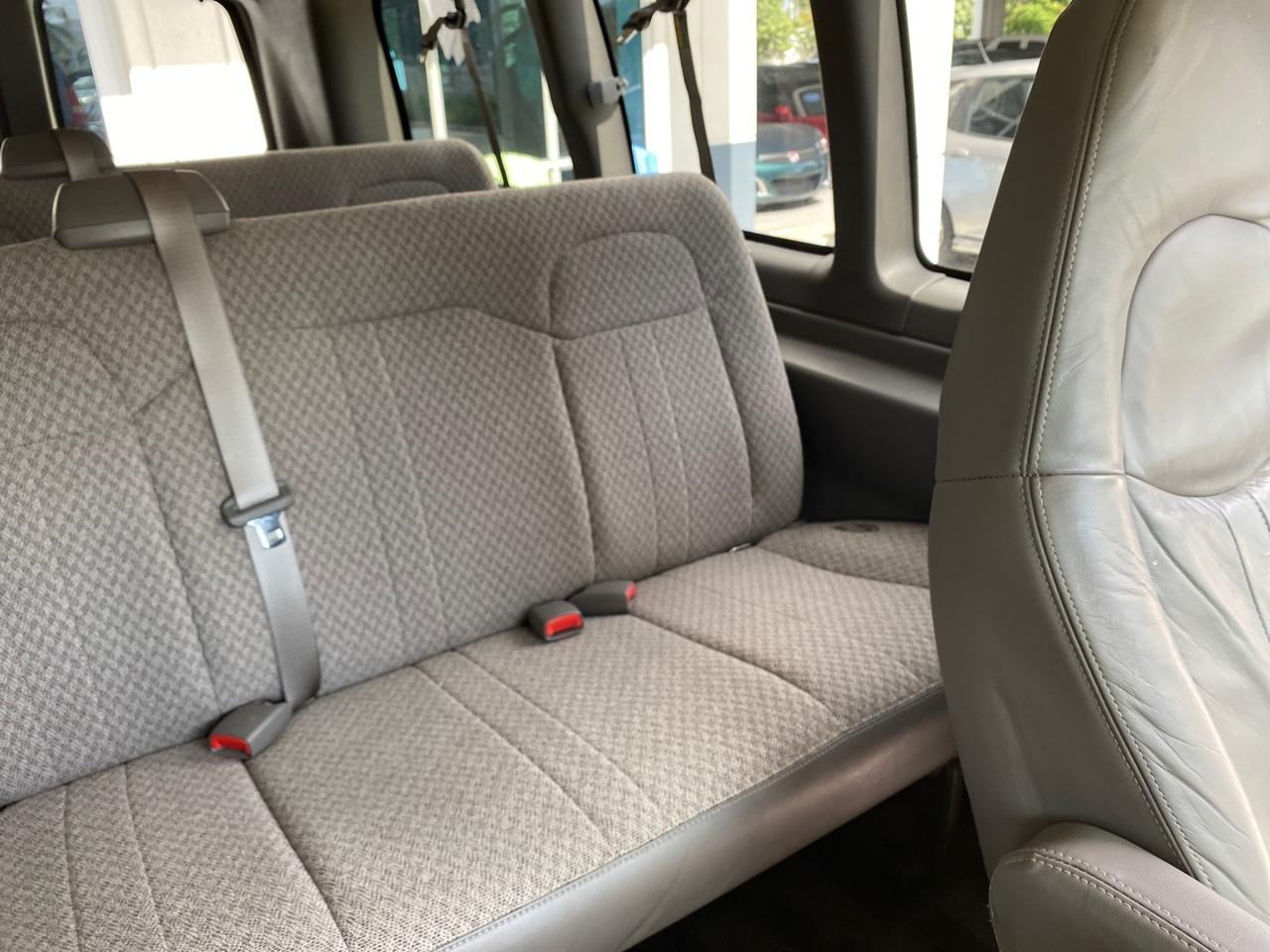 2009 GMC Savana Passenger LOW MILES 53,014 1 OWNER Pompano Beach FL