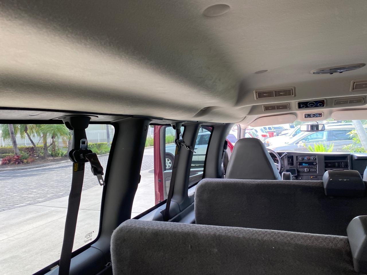 2009 GMC Savana Passenger LOW MILES 53,014 1 OWNER Pompano Beach FL