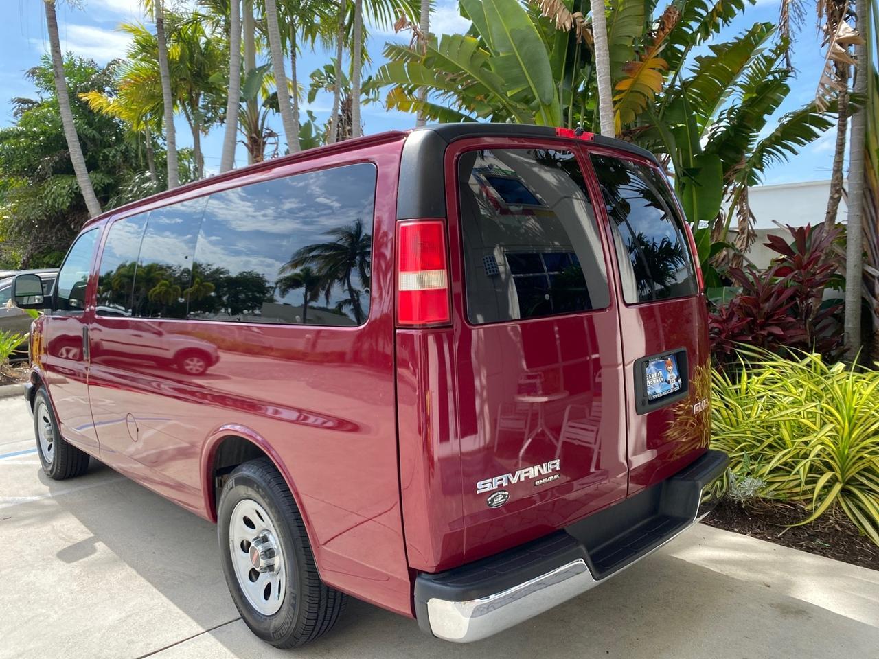 2009 GMC Savana Passenger LOW MILES 53,014 1 OWNER Pompano Beach FL