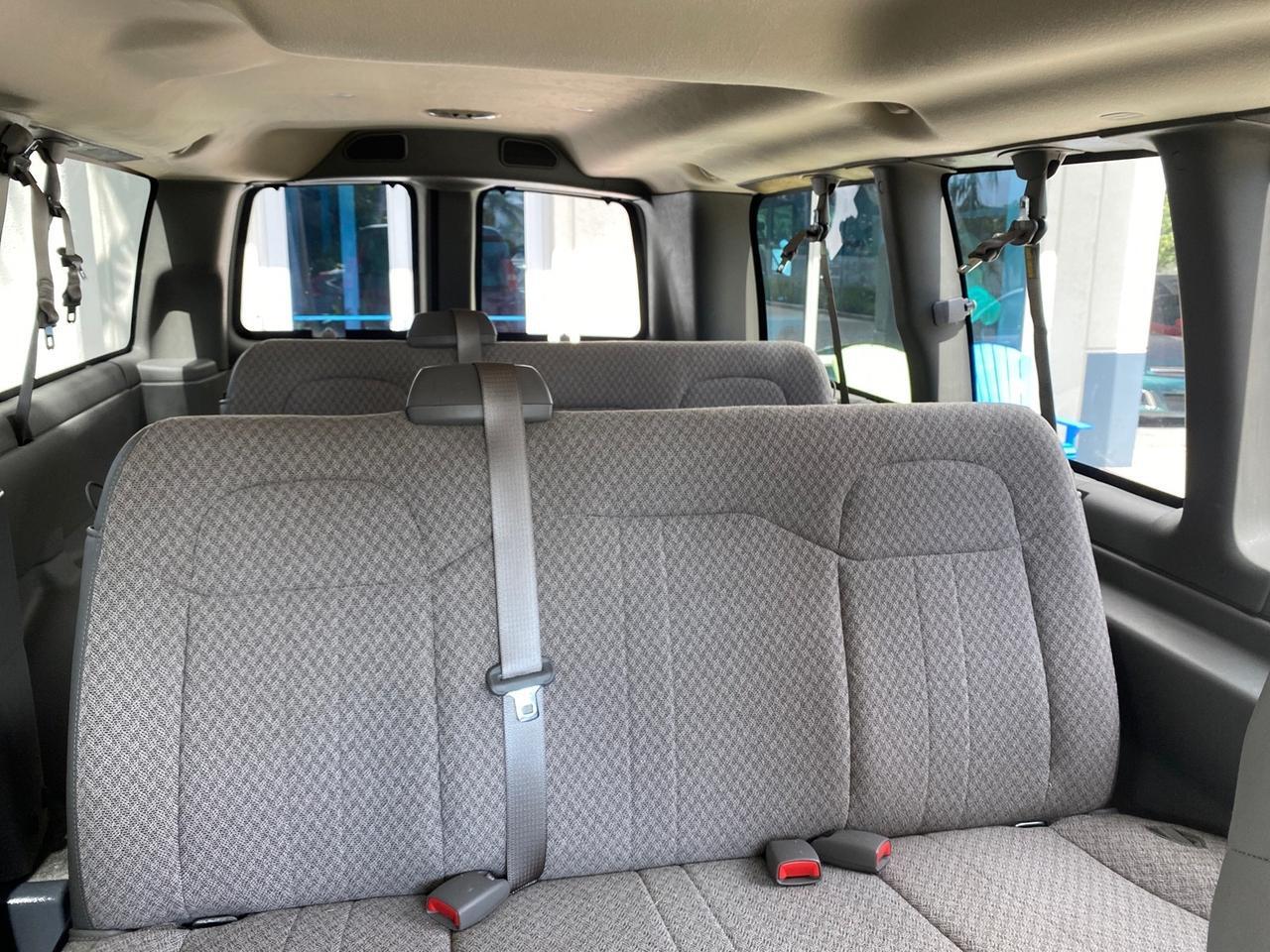 2009 GMC Savana Passenger LOW MILES 53,014 1 OWNER Pompano Beach FL
