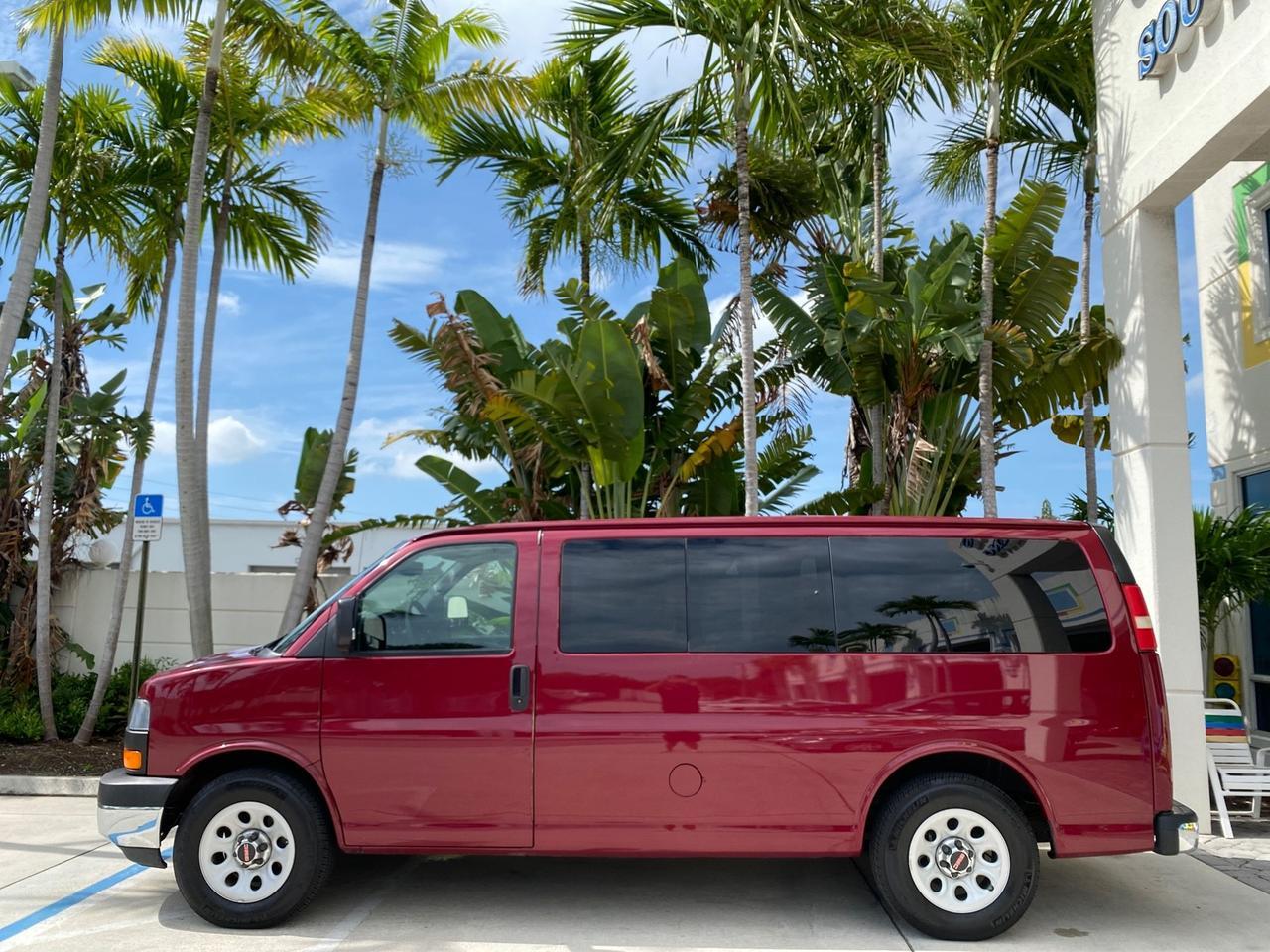 2009 GMC Savana Passenger LOW MILES 53,014 1 OWNER Pompano Beach FL