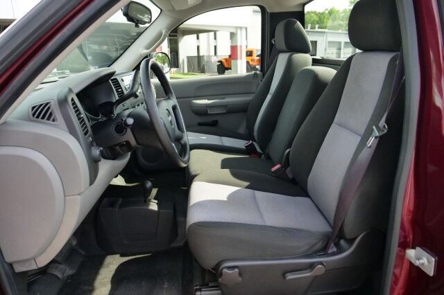 2009 GMC Sierra 1500 4X4 / 4.3L V6 / Trail Boss Wheels / Regular Cab! High Point NC