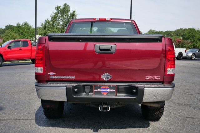 2009 GMC Sierra 1500 4X4 / 4.3L V6 / Trail Boss Wheels / Regular Cab! High Point NC
