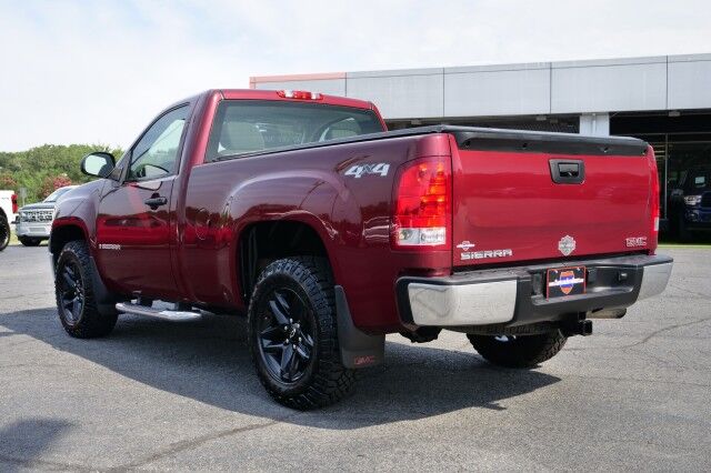 2009 GMC Sierra 1500 4X4 / 4.3L V6 / Trail Boss Wheels / Regular Cab! High Point NC