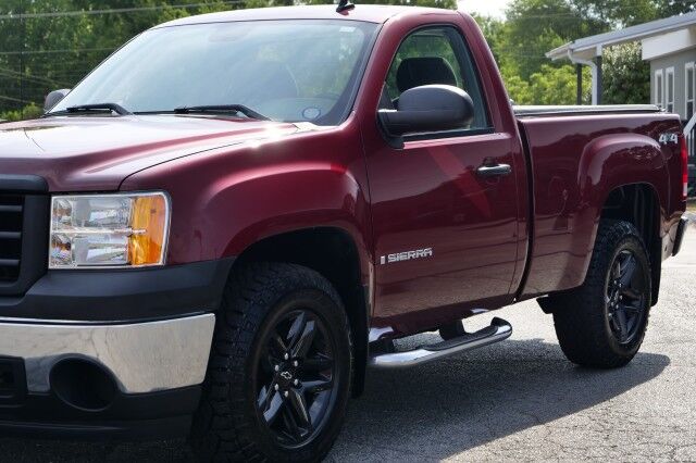 2009 GMC Sierra 1500 4X4 / 4.3L V6 / Trail Boss Wheels / Regular Cab! High Point NC
