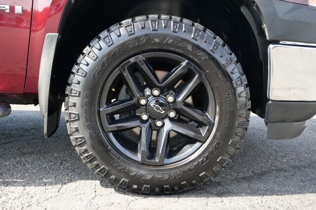 2009 GMC Sierra 1500 4X4 / 4.3L V6 / Trail Boss Wheels / Regular Cab! High Point NC