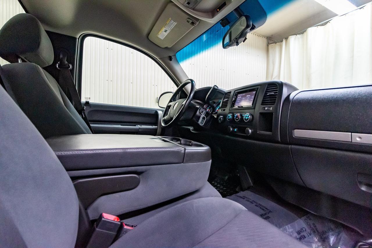 2009 GMC Sierra 1500 4x4 Reg Cab SLE Red Deer AB