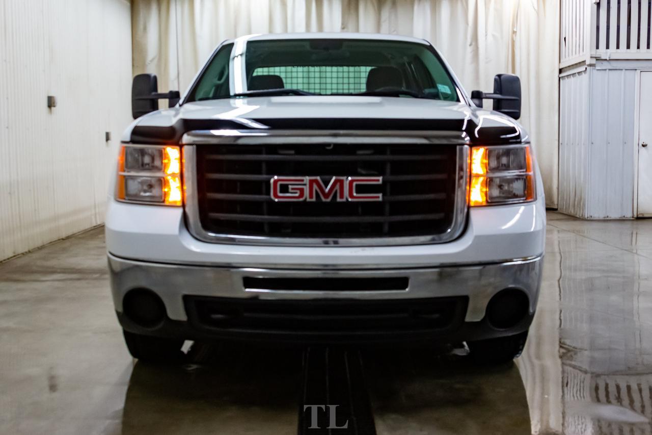 2009 GMC Sierra 2500HD 4x2 Ext Cab WT Longbox Red Deer AB