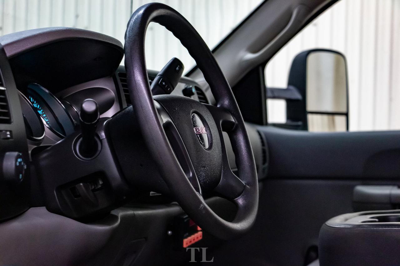 2009 GMC Sierra 2500HD 4x2 Ext Cab WT Longbox Red Deer AB