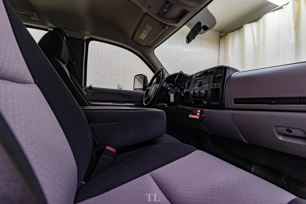 2009 GMC Sierra 2500HD 4x2 Ext Cab WT Longbox Red Deer AB