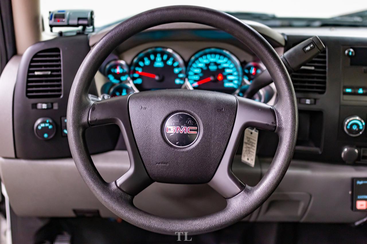 2009 GMC Sierra 2500HD 4x2 Ext Cab WT Longbox Red Deer AB