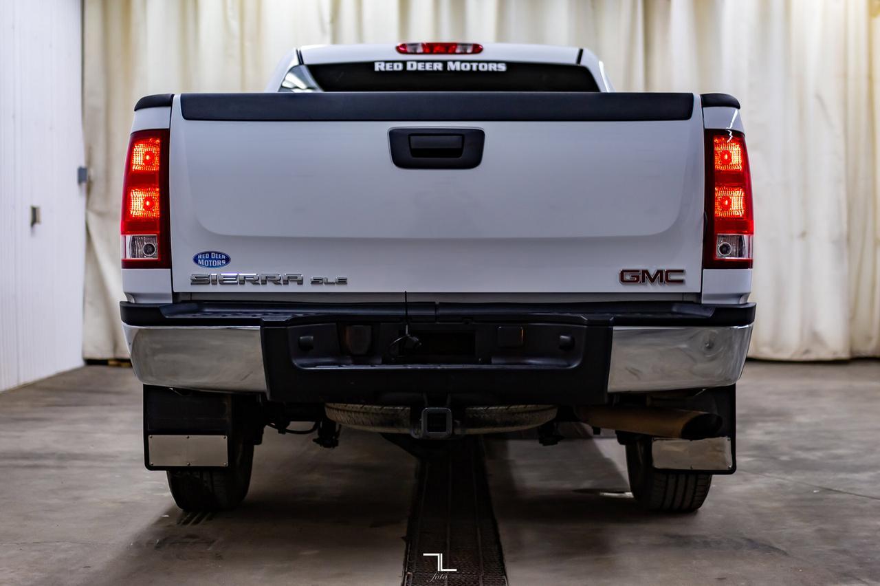 2009 GMC Sierra 2500HD 4x4 Crew Cab SLE Z71 PSeat Red Deer AB