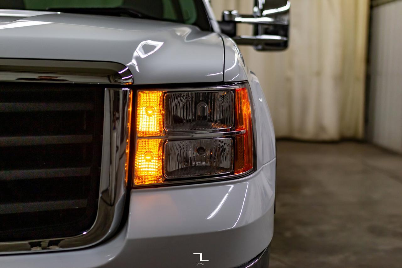 2009 GMC Sierra 2500HD 4x4 Crew Cab SLE Z71 PSeat Red Deer AB