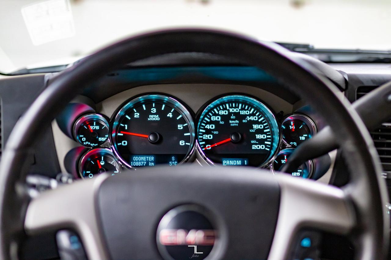 2009 GMC Sierra 2500HD 4x4 Crew Cab SLE Z71 PSeat Red Deer AB