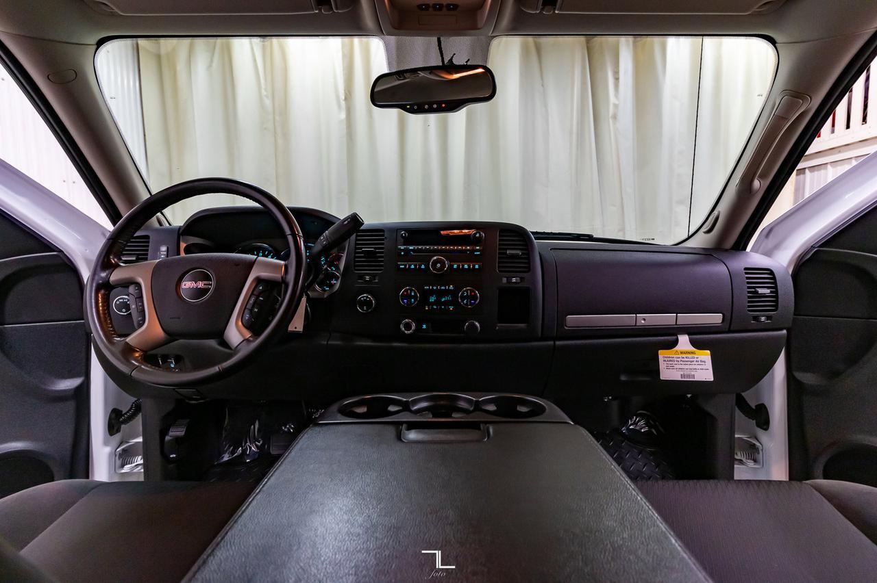 2009 GMC Sierra 2500HD 4x4 Crew Cab SLE Z71 PSeat Red Deer AB