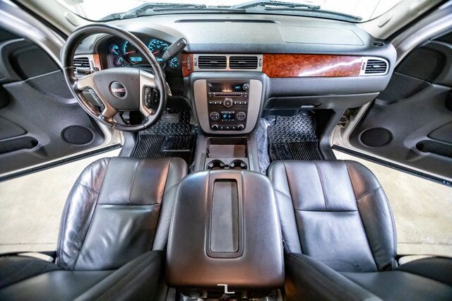 2009 GMC Sierra 2500HD 4x4 Crew Cab SLT Z71 Diesel Leather Roof Red Deer AB