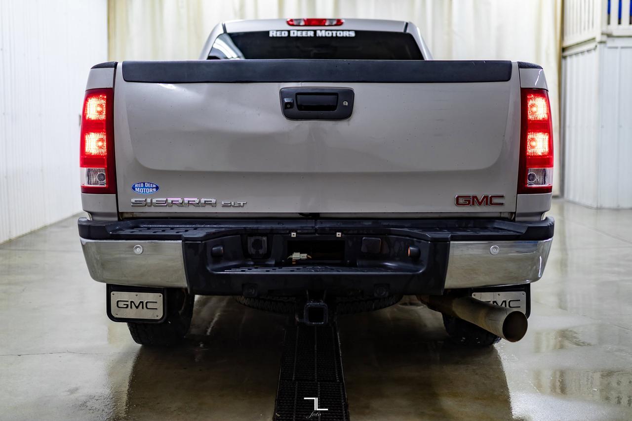 2009 GMC Sierra 2500HD 4x4 Crew Cab SLT Z71 Diesel Leather Roof Red Deer AB