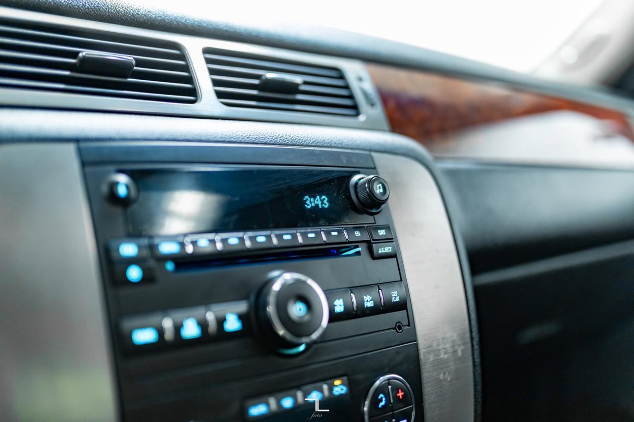 2009 GMC Sierra 2500HD 4x4 Crew Cab SLT Z71 Diesel Leather Roof Red Deer AB