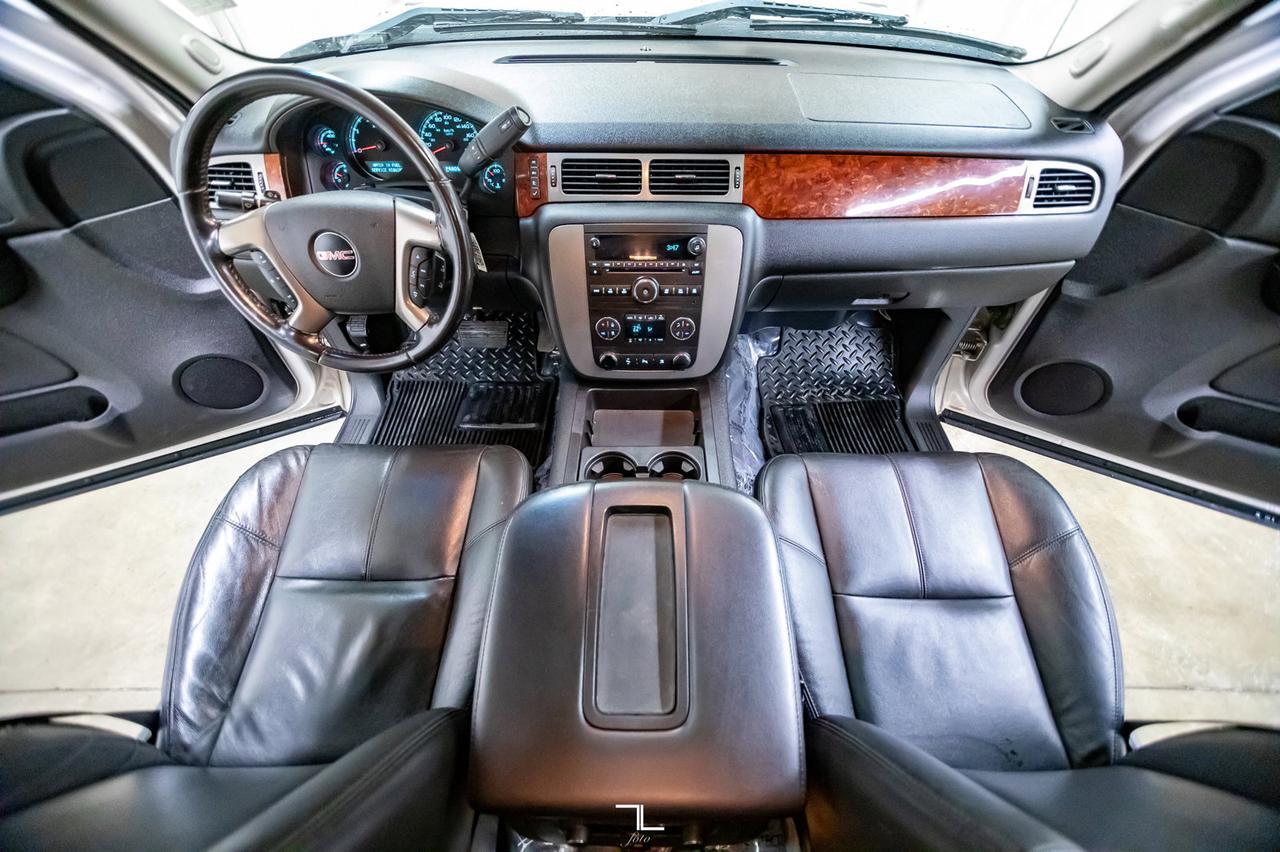 2009 GMC Sierra 2500HD 4x4 Crew Cab SLT Z71 Diesel Leather Roof Red Deer AB