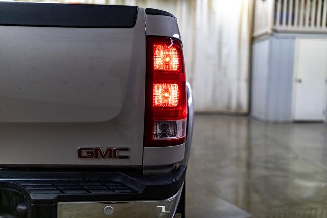 2009 GMC Sierra 2500HD 4x4 Crew Cab SLT Z71 Diesel Leather Roof Red Deer AB