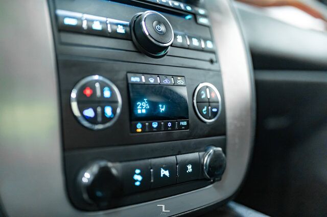 2009 GMC Sierra 2500HD 4x4 Crew Cab SLT Z71 Diesel Leather Roof Red Deer AB