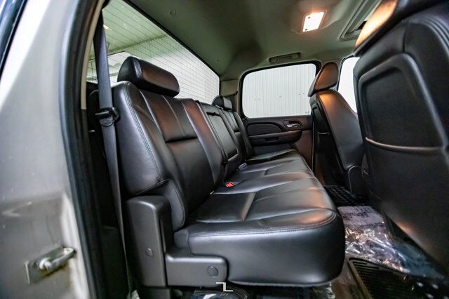 2009 GMC Sierra 2500HD 4x4 Crew Cab SLT Z71 Diesel Leather Roof Red Deer AB