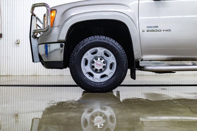 2009 GMC Sierra 2500HD 4x4 Crew Cab SLT Z71 Diesel Leather Roof Red Deer AB